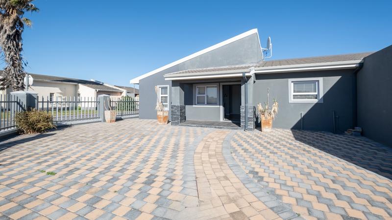 3 Bedroom Property for Sale in Tygerdal Western Cape